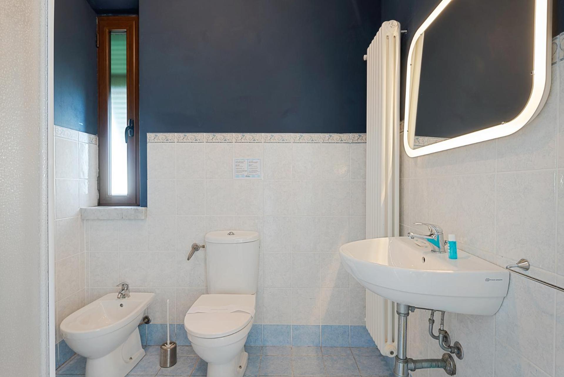 Accogliente Camera Singola Con Balcone A 500 Mt Dal Mare Marina Di Carrara Exterior foto